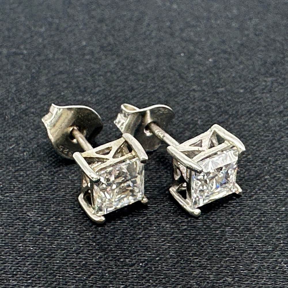 SS 925 Princess Diamond Cut Dazzling Stud Earrings Silver - Picture 7 of 9
